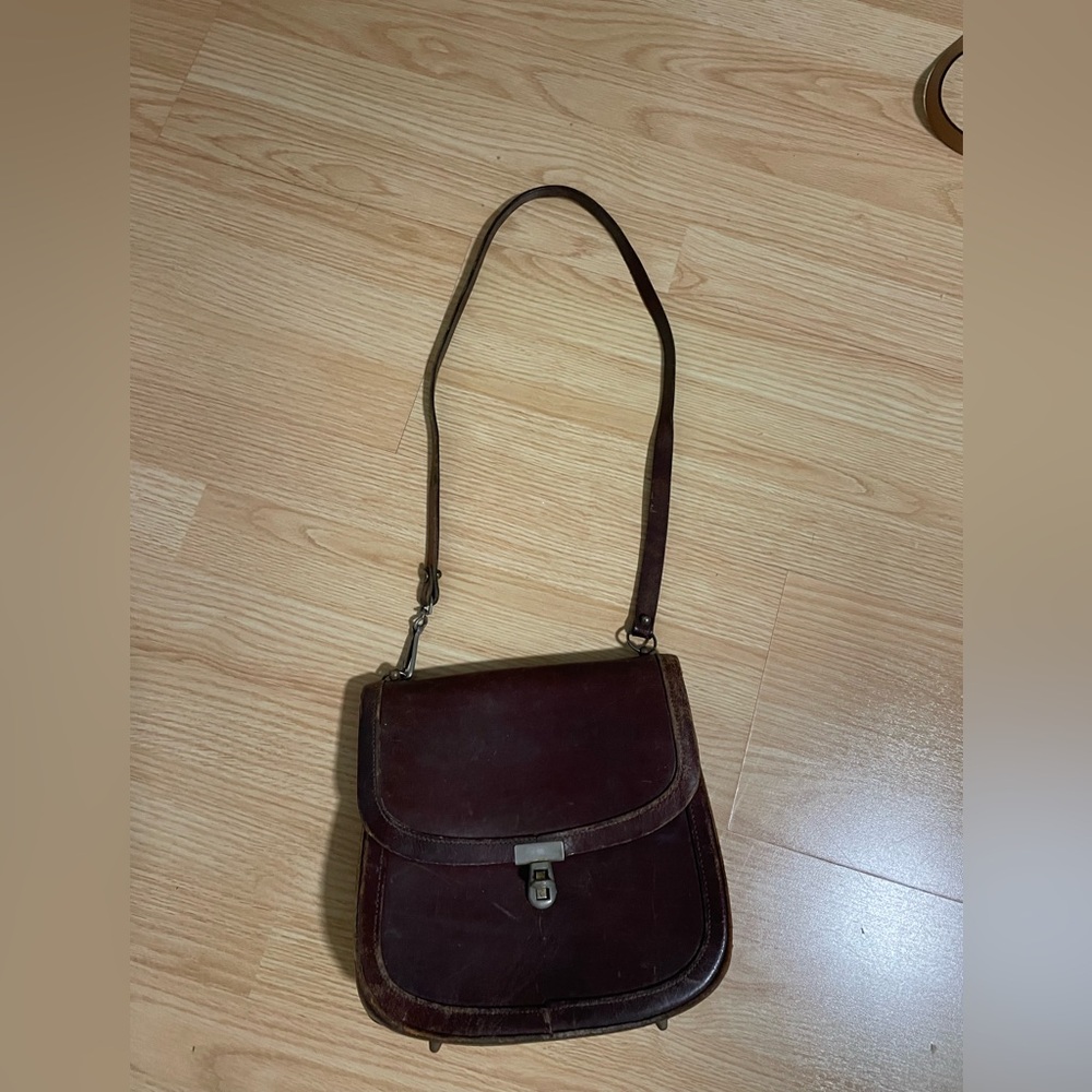 Vintage old  Brown Leather Shoulder Bag